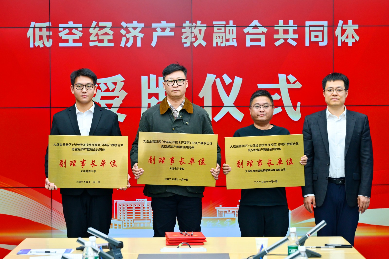 1762396107317614.jpg 1762396107317614.jpg